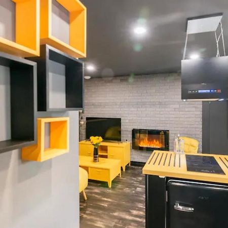 Black & Y'Hello T2 : Wifi/Parking/ 5' Centre-Ville Angoulême Eksteriør billede
